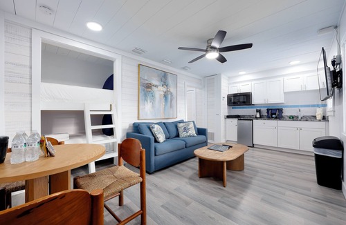 Siesta Key Village Resort | Siesta Key Beach Resort and Suites
