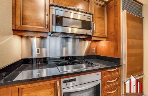 Las Vegas House | Signature 2Br3Ba balcony combo units 31-702 and 04