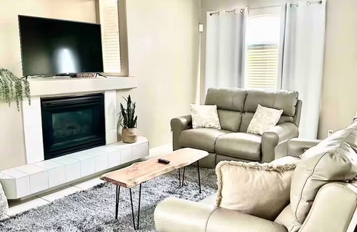 Silverado Ranch House | Silverado Ranch Home-Near Casino-10 min to Airport