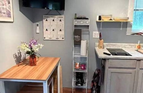 Rockland House | Simplicity-Just what you need! STR24-20