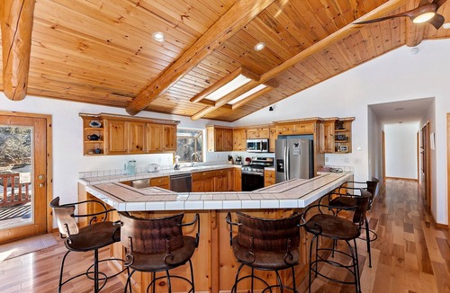 Castle Glen Estates Cabin | Sky Pine Retreat by Destination Big Bear: Log Cabin Home! Game Room! HOT TUB! EV Charger!