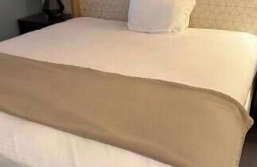 Queens Hotel | Skylux Hotel Long Island City