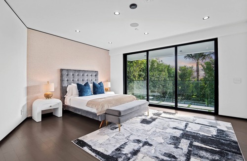 Elysian Heights Villa | Sleek Hollywood Hills Mansion: Rooftop & City Views