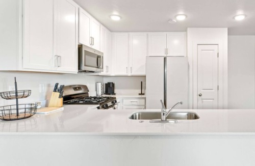 Nampa House | Sleeps 8! -No Cleaning Fee -4 Bedrooms-Perfect for Families!