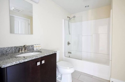 Boston Financial District Apartment | Spacious 2br FIDI District | Centrally Located!
