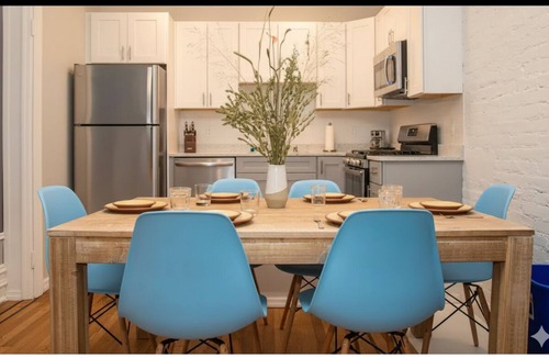 Central Park South Apartment | Spacious 4BR NYC Getaway – Perfect for Friends & Family!