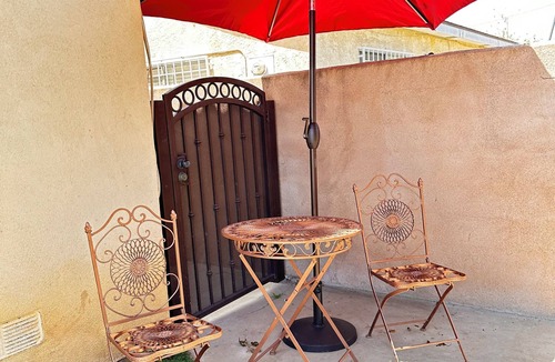 Rosemead House | Spacious 5-bedroom house in charming San Gabriel with Tasla charging