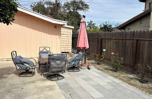 Westminster House | Spacious Disney , Beach Home for 14 people in charming Midway City
