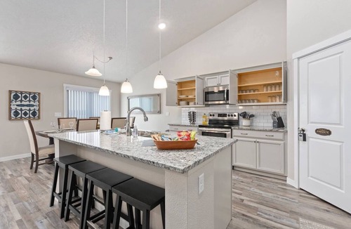 Southwest Ada County Alliance House | Spacious Family Home | Game Loft | 6 TVs | Family-Friendly | South Boise