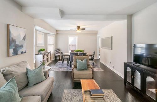 Libertyville House | Spacious Home in DT Libertyville Near Naval Base