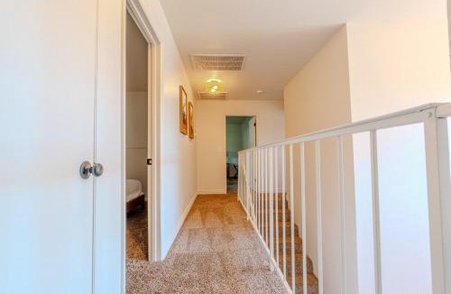 Green Valley North Villa | Spacious Lux Estate l 8 mins to Strip