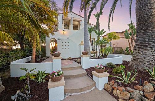 Carlsbad House | Spacious Luxury home in Gated Community with Resort Pool & Scenic Views