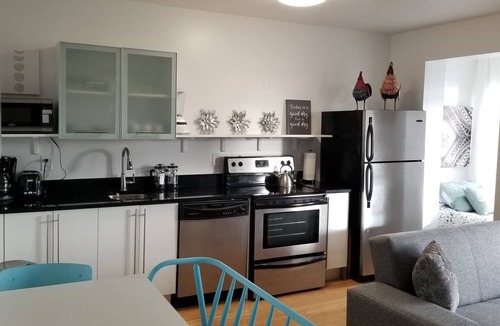 South Beach Condo | SPACIOUS SOBE CORNER ONE BEDROOM-EXCELLENT LOCATION