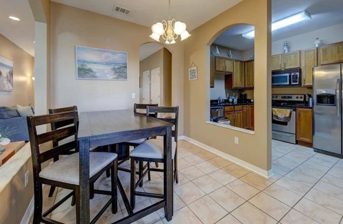 Niceville House | Spacious Townhome near Destin and Elgin AFB