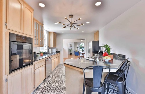 Normal Heights House | Spanish Casita w./Hot Tub, Fire Pit, Private Yard