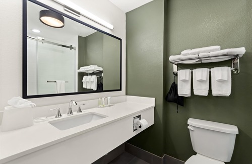 Panama City Beach Hotel | Spark by Hilton Panama City Beach