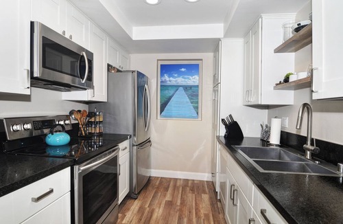 Del Obispo Condo | SPECIAL 11/1 - 12/1 89NT BEAUTIFUL CONDO! WALKING TRAIL TO GORGEOUS BEACH