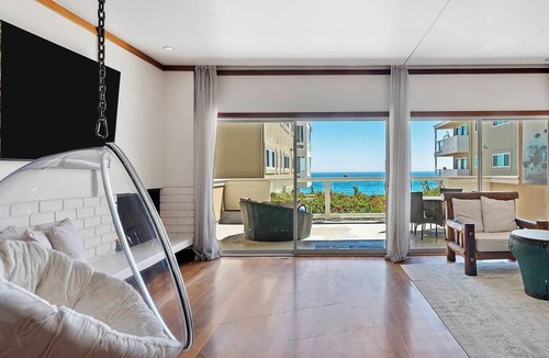 Eastern Malibu Condo | SPECTACULAR MALIBU BEACH FRONT!