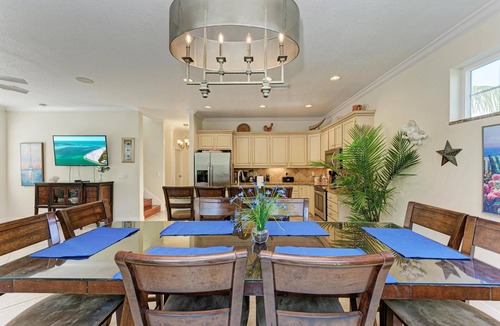 Anna Maria House | Spectacular Northshore Anna Maria Home w/Private Pool – 1 Block to Beach