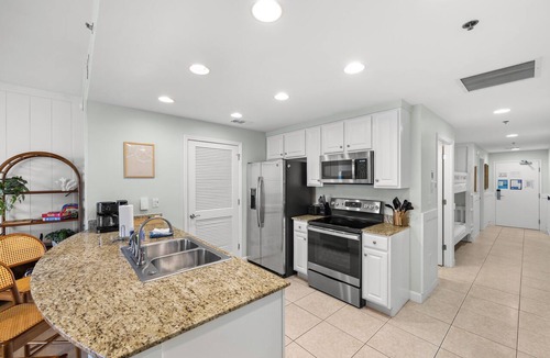 West Panama City Beach Condo | Splash! Beachfront, FREE Beach Chair Service, 15th Floor