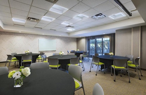 Boise Hotel | SpringHill Suites Boise West/Eagle