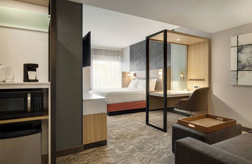 Easton Hotel | SpringHill Suites® by Marriott® Easton PA