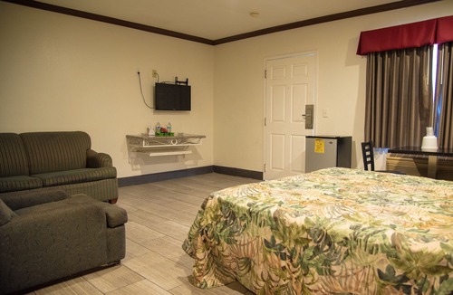 Mid City Hotel | Starlight Inn La Brea