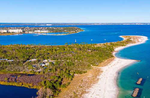 Crescent Beach House | Stay Salty