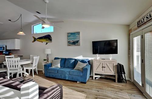 Crescent Beach House | Stay Salty