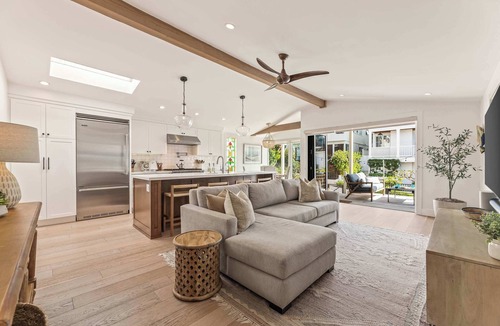 Sand Section House | Steps to Sand | Beach Home