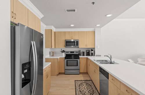 Thomas Drive Condo | Sterling Beach Resort by Panhandle Getaways