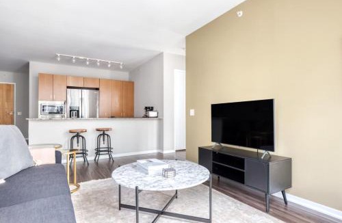 Streeterville Apartment | Streeterville 2br w pool gym nr Riverwalk CHI-880