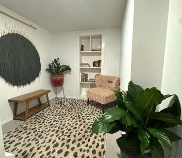 Avondale Apartment | Stunning 3 Bedrooms 2 Bathrooms Getaway Chicago!