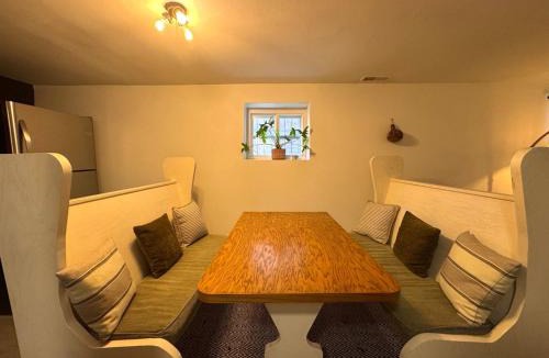 Avondale Apartment | Stunning 3 Bedrooms 2 Bathrooms Getaway Chicago!
