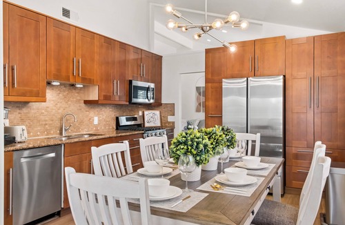 Mission Viejo House | Stunning 4-bedroom home with large backyard in OC