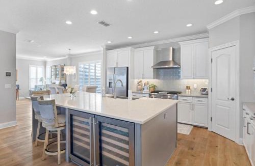 Atlantic Shores House | Stunning Beach Getaway - Steps to Ocean