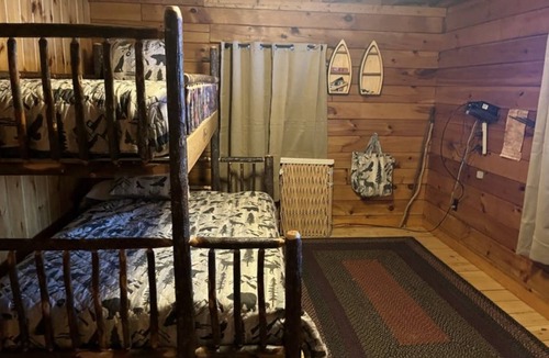 Eustis Cabin | Stunning, newly renovated, private lodge just minutes from town.