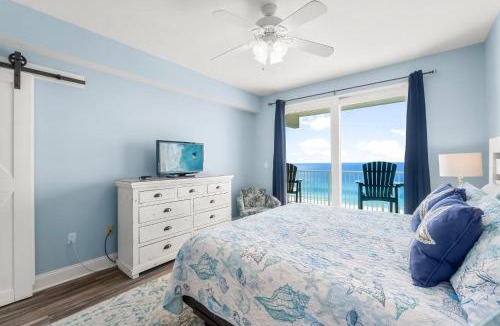 Panama City Beach Apartment | Stunning Ocean Views! Resort Beach Condo! Sleeps 8! by Dolce Vita Getaways PCB