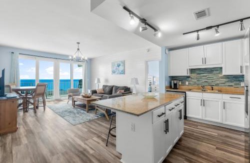 Panama City Beach Apartment | Stunning Ocean Views! Resort Beach Condo! Sleeps 8! by Dolce Vita Getaways PCB