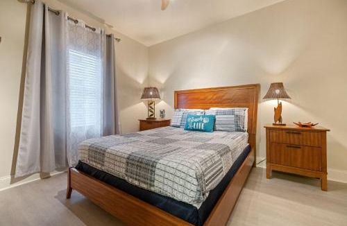 Panama City Beach Apartment | Stunning Resort Low Floor Condo! Sleeps 8! Steps 2 Beach & Restaurants! by Dolce Vita Getaways PCB