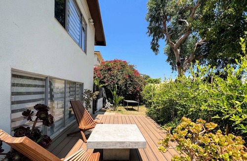 Ladera Heights House | Stylish Guesthouse in LA (SH3-ING)