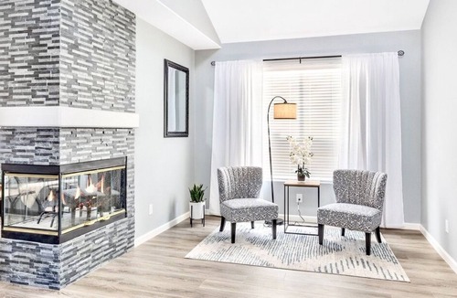 Romoland House | Stylish & Modern Retreat Near Diamond Valley Lake!