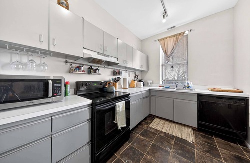 Near Southside Apartment | Stylish STL Gem ABODEbucks