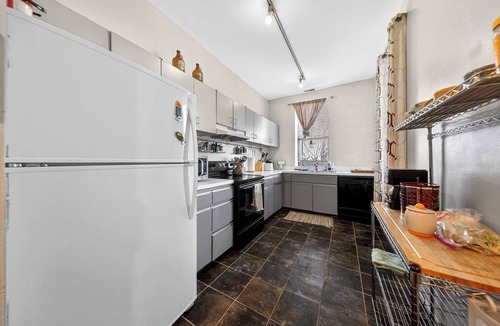 Near Southside Apartment | Stylish STL Gem ABODEbucks