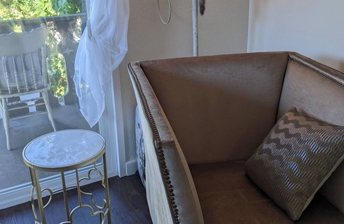 Palms Apartment | Stylish West LA Apartment close to Bev Hills, Beach
