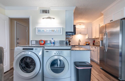 Panama City Beach Condo | Summit 519 1 BR+Bunks Remodeled Early Booking Discounts 2 Free Beach Chairs
