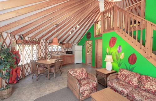 Narvon Cottage | Sun Retreats Lancaster County