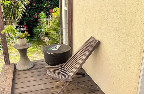 Ladera Heights House | Sunny 1BR with Spacious Outdoor Lounge - SH4