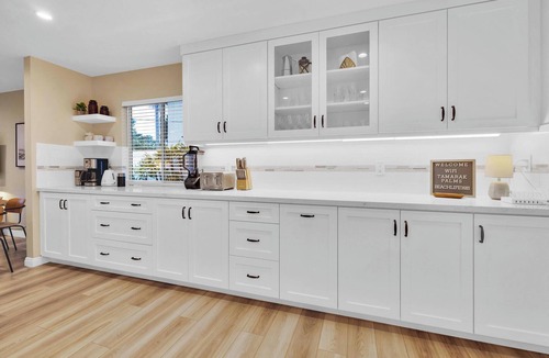 Carlsbad House | Sunny Modern Family Home I Near Beach + Eateries