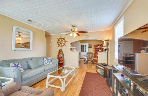 Pretty Bayou House | Sunny Panama City Escape w/Pool & Deck!